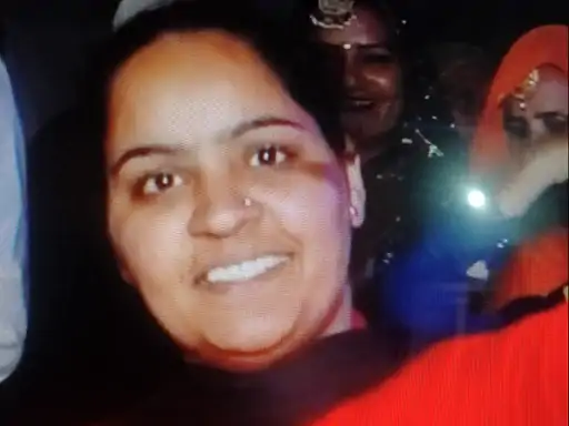 Haryana Sarpanch Suspend: हरियाणा कैथल के इस गांव की महिला सरपंच सस्पेंड, 6 साल के लिए चुनाव लड़ने पर बैन 6 सरपंच परमजीत कौर